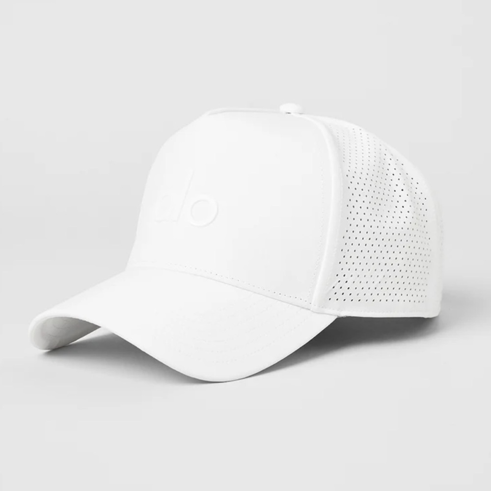 ALO Yoga Performance District Trucker Hat